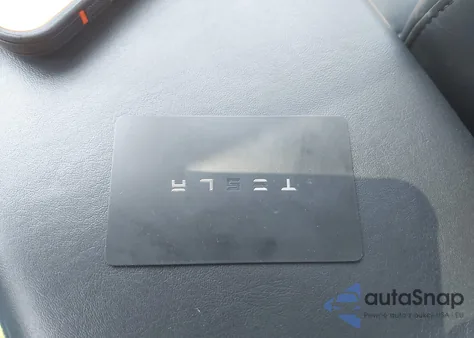 2020 Tesla Model Y Long Range Dual Motor All-Wheel Drive z USA, uszkodzony, nr VIN 5YJYGDEE4LF006867